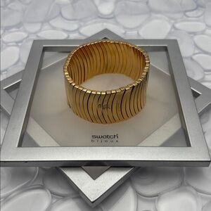Swatch Bijoux Gold Tone Bracelet